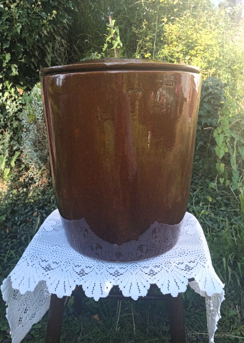 Keramické sudy na nakládané zelí s víkem