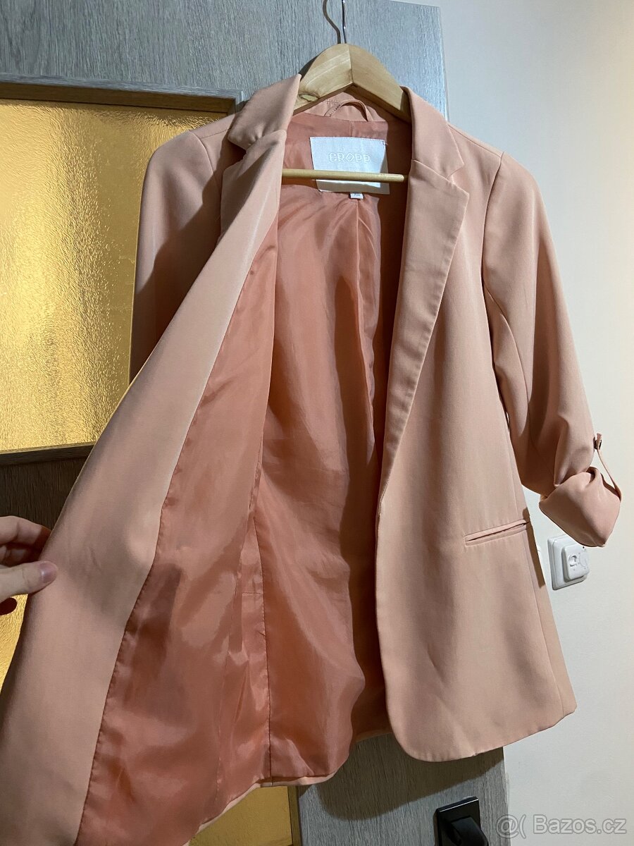 Dámské sako velikost XS