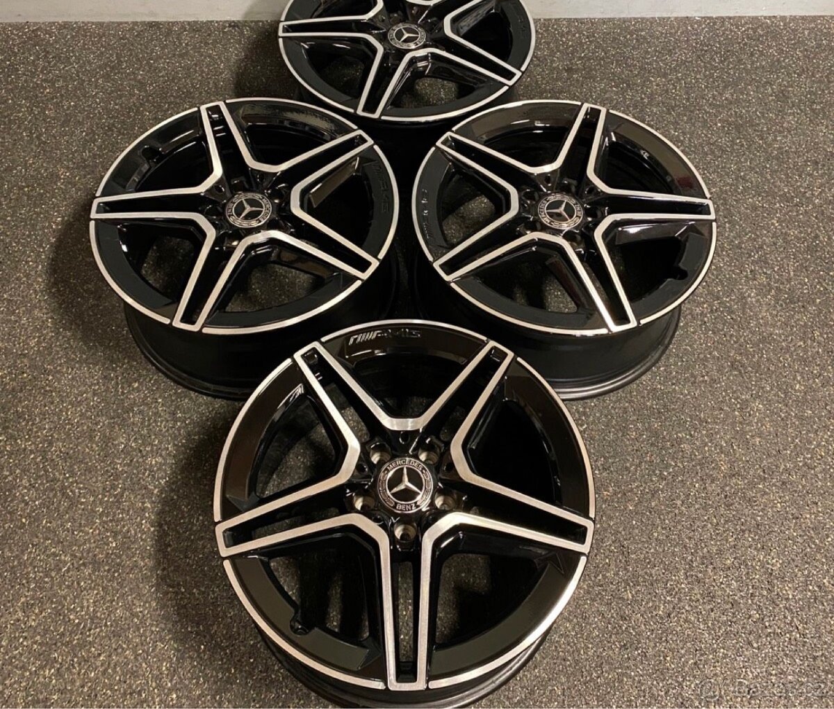 ORIGINÁLNÍ ALU KOLA MERCEDES AMG GLC R19