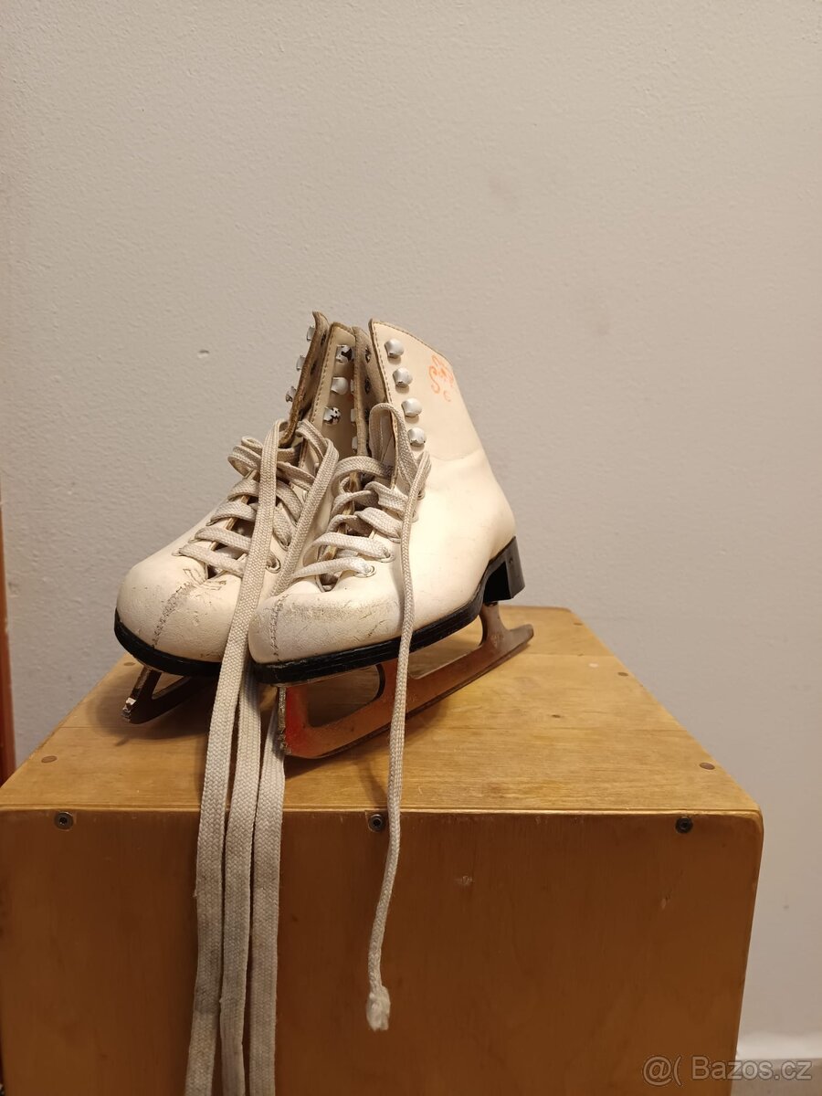 Dívčí brusle 230mm