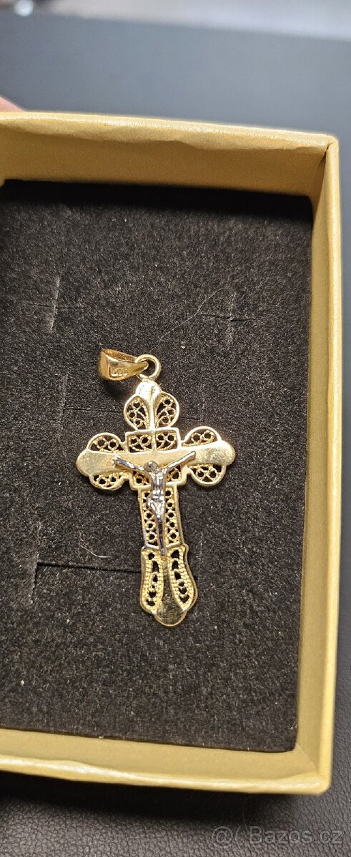 Prodám zlatý přívěšek Křížek