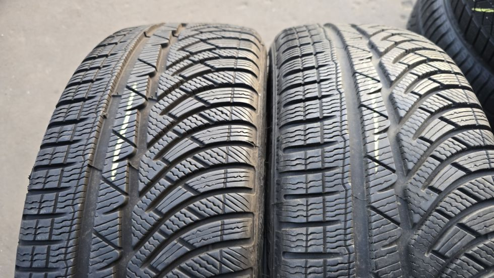Zimní pneu 225/45/18 Michelin