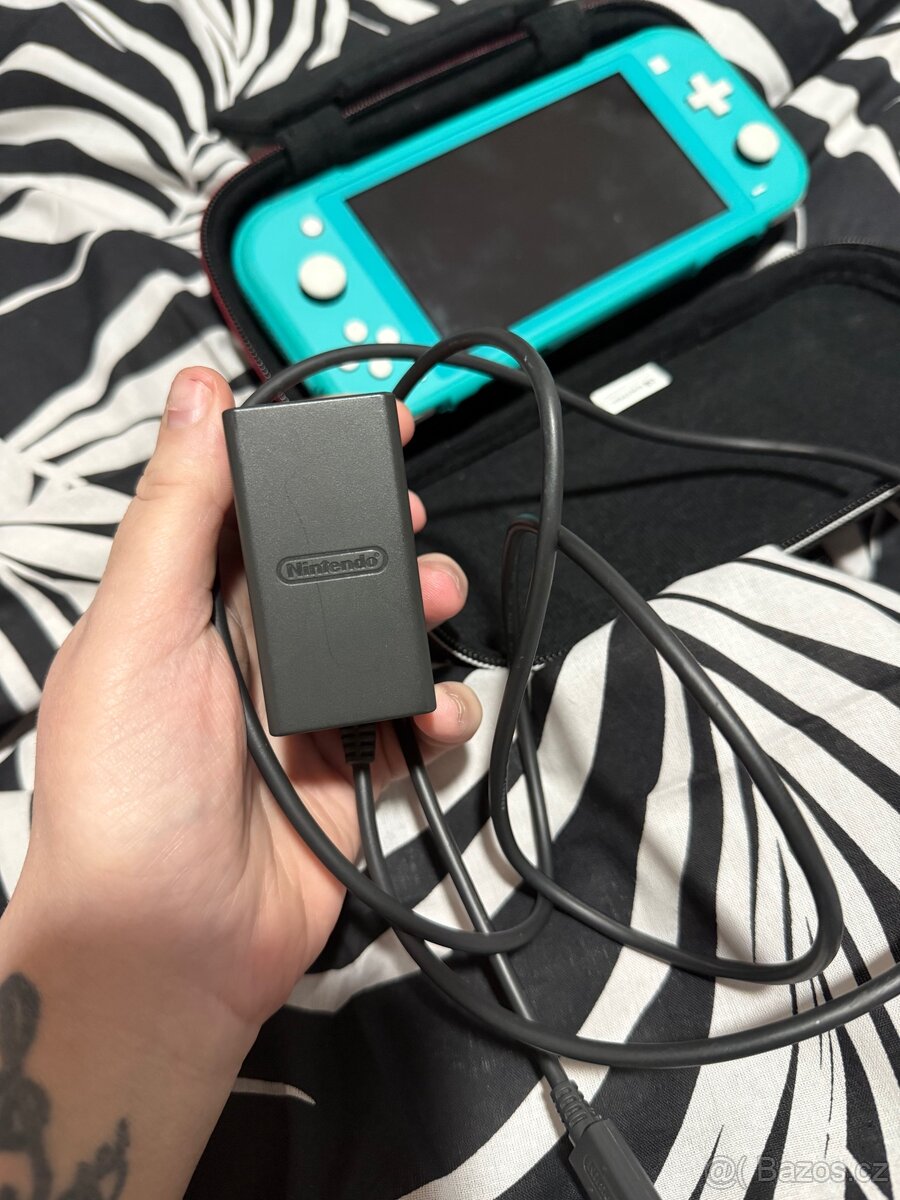 Nintendo switch lite