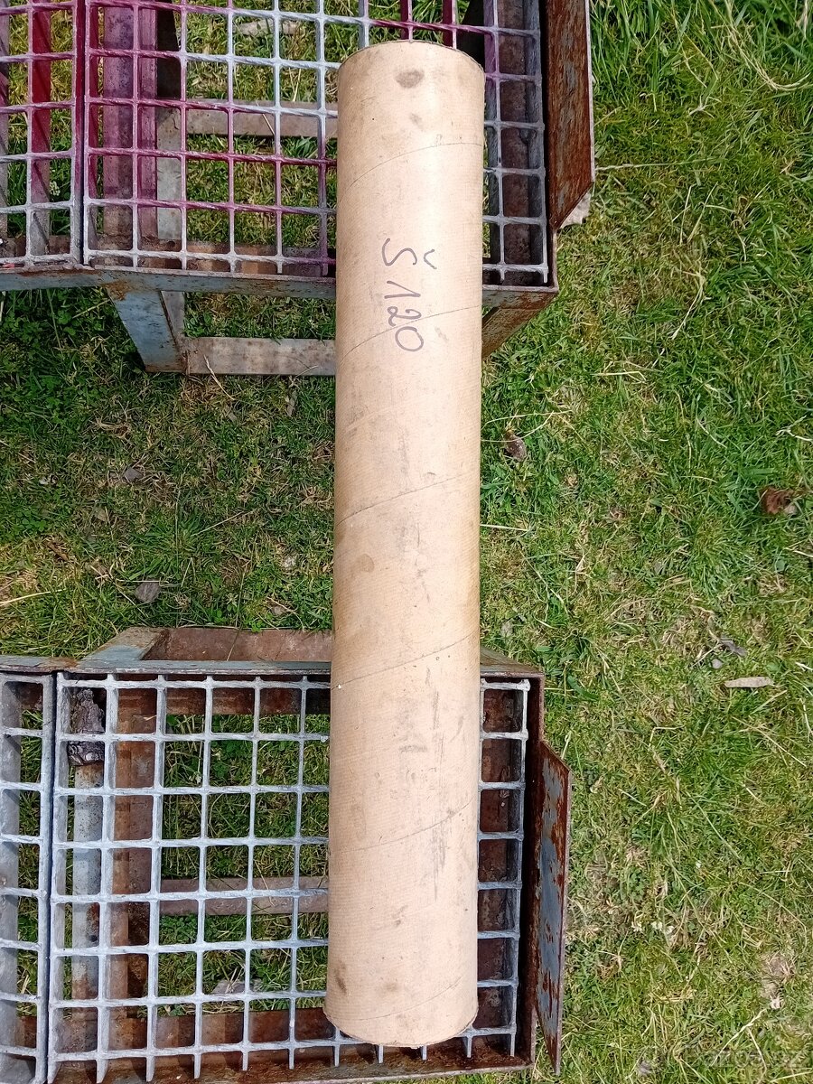 Písty a vložky válců