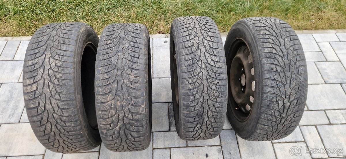 plechove disky 6Jx16 E50 Mazda pneu 205/60/16 Nokian