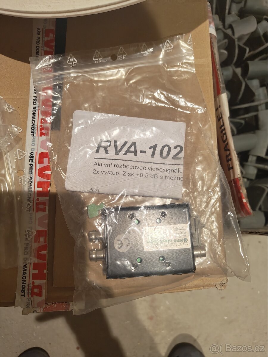 Videorozbocovac RVA-102 BNC