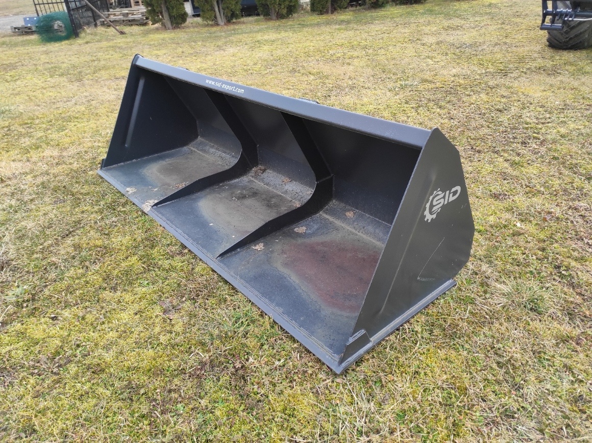 Univerzální lopata pro traktorový nakladač, šíře 240cm