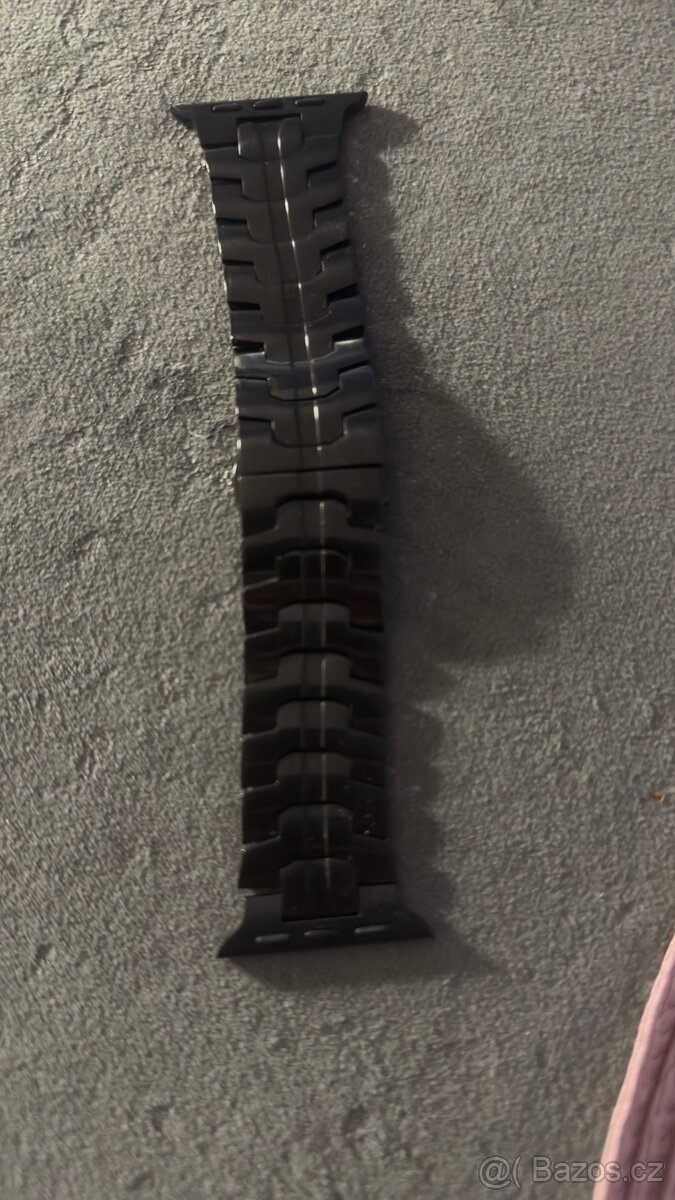 Řemínek z nerezové oceli pro Apple Watch Ultra.Cena 300Kč