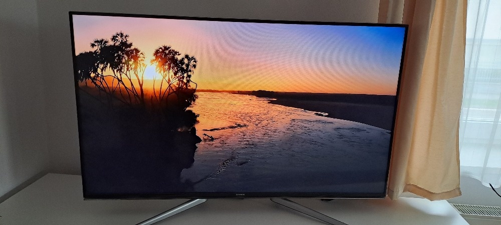Televize Samsung 48" + set top box