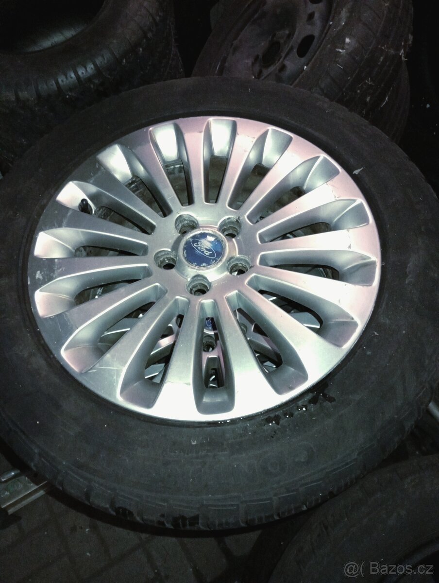 ALU kola Ford r17
