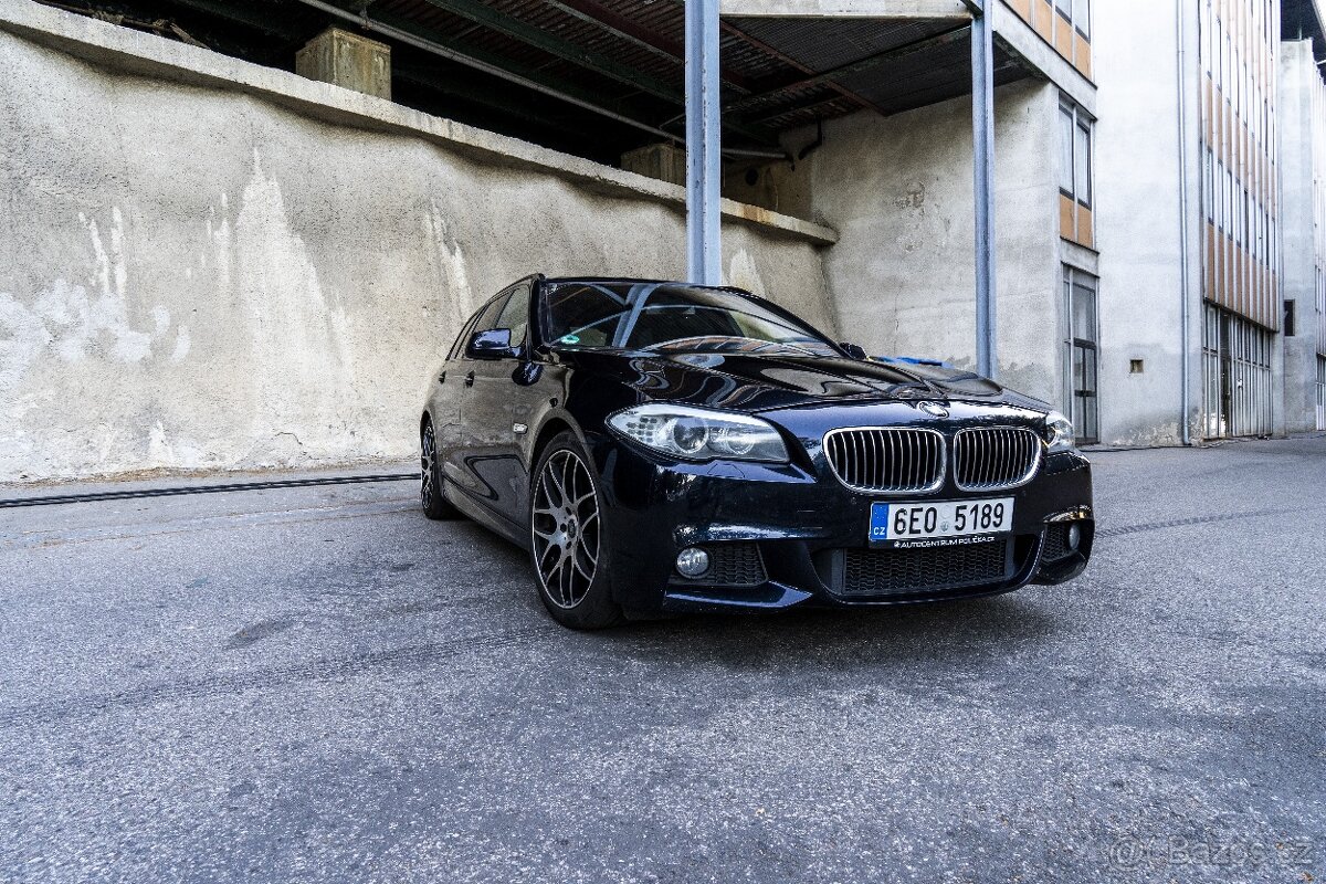 BMW F11 535d 220KW tmavě modrá