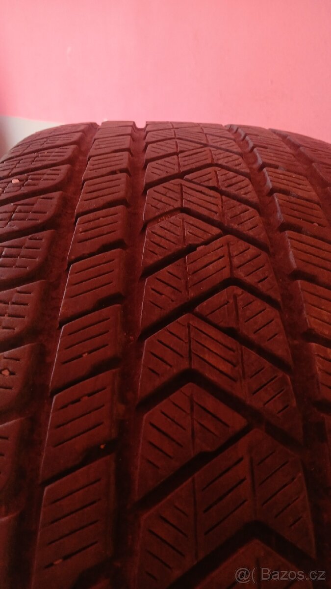 285/45 r20 pirelli zimní