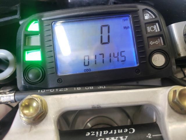 Koupím funkcní tachometr pro Husqvarna SM 610 r. v. 2008
