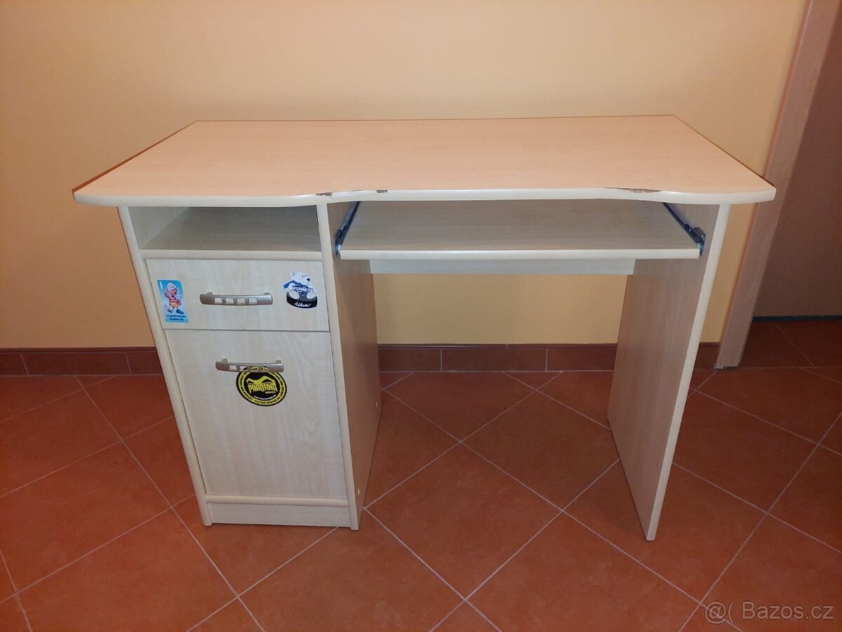 Psací stůl dětský