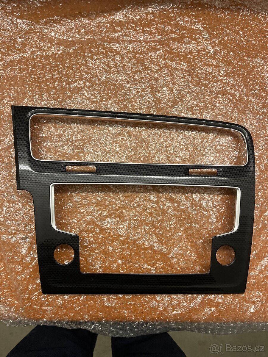 Rámeček navigace, Vw Golf VII