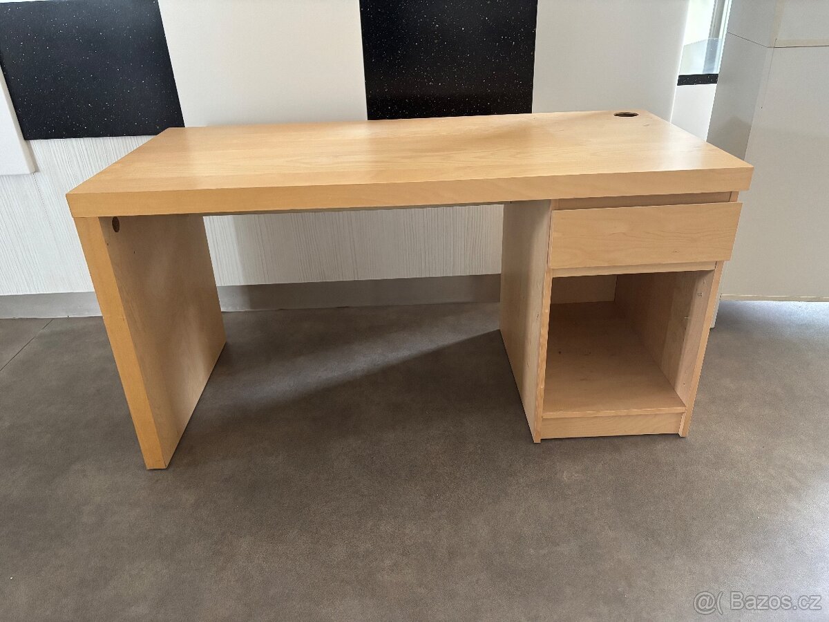 Stůl IKEA