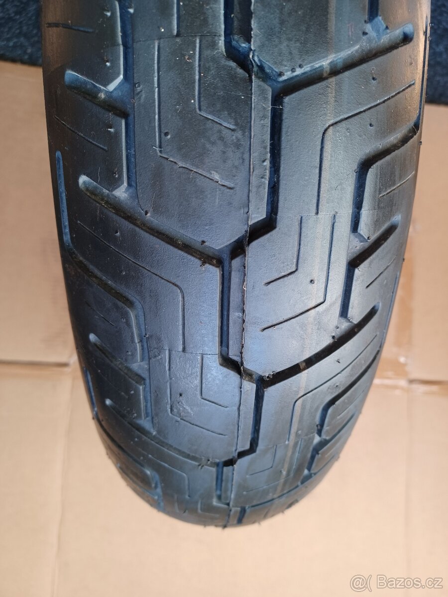 Pneu moto 130/90-15
