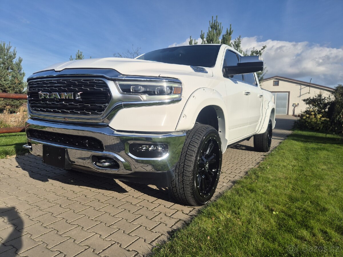 Dodge Ram 1500 Limited