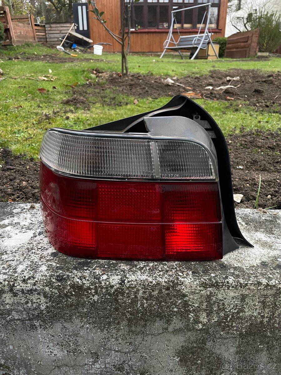 BMW e36 - zadní levé světlo