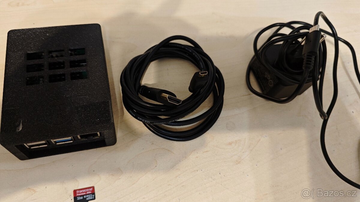 Mini počítač Raspberry Pi 4 4GB+32GB MicroSD - plně funkční