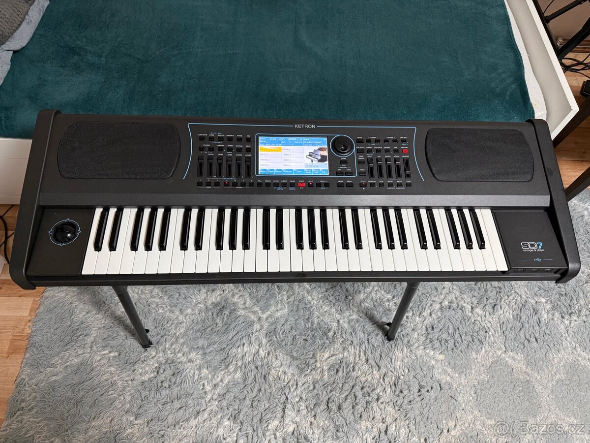 KETRON SD7- PROFESIONÁLNÍ KEYBOARD