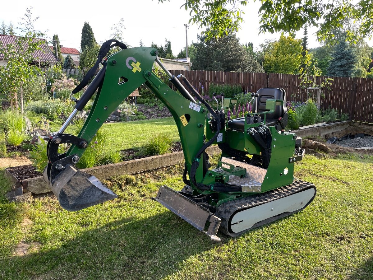 Půjčím minibagr a pásový minidumper – možnost i se strojníke