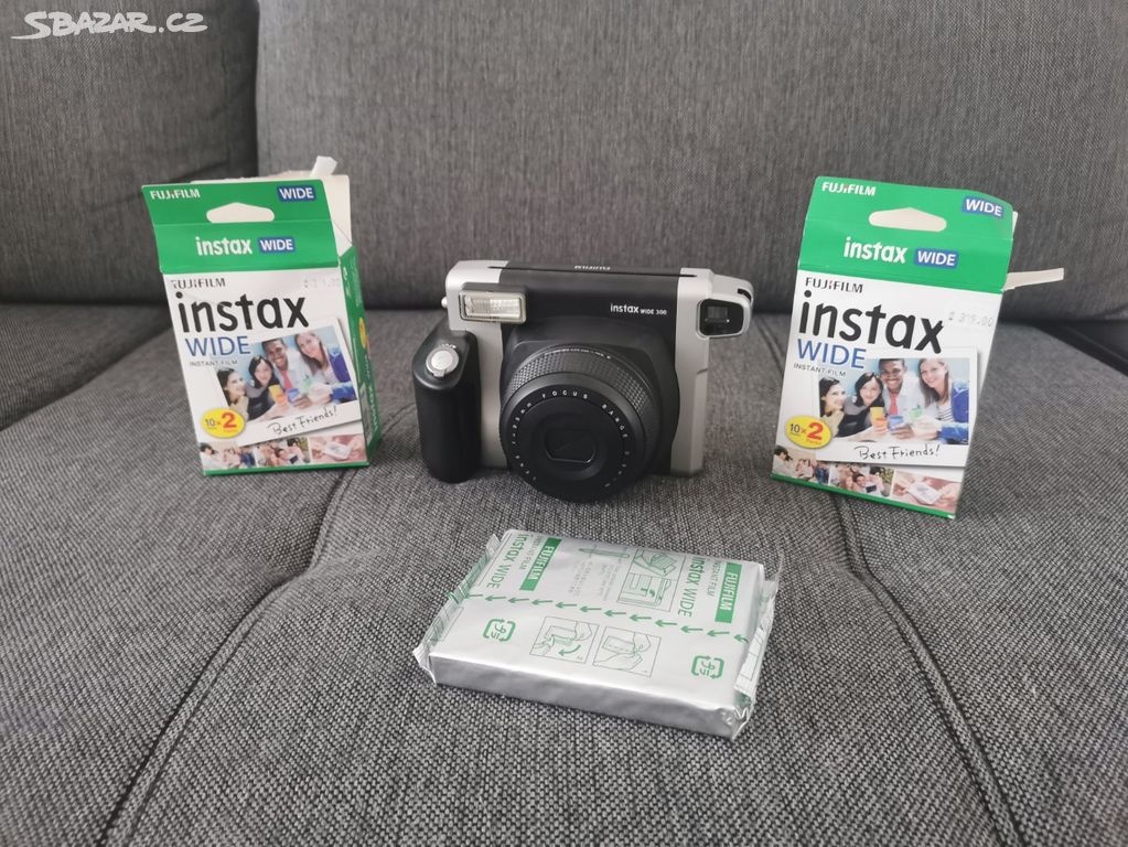 Pronájem Půjčení foťáku Polaroid Instax Wide