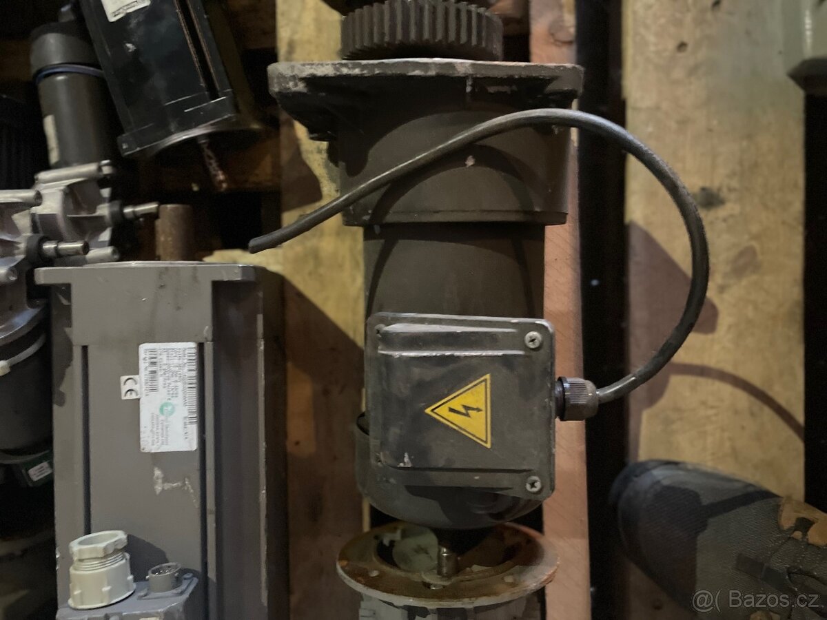 Elektromotor krokovy, servo, stejnosměrný