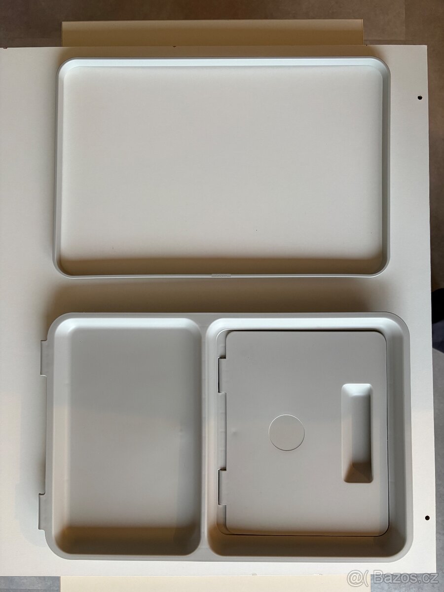 víko koše IKEA HALLBAR 22 l