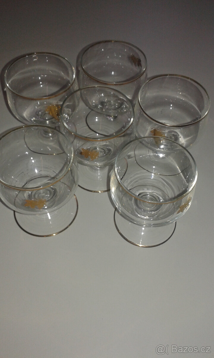 Skleničky na aperitiv a na víno