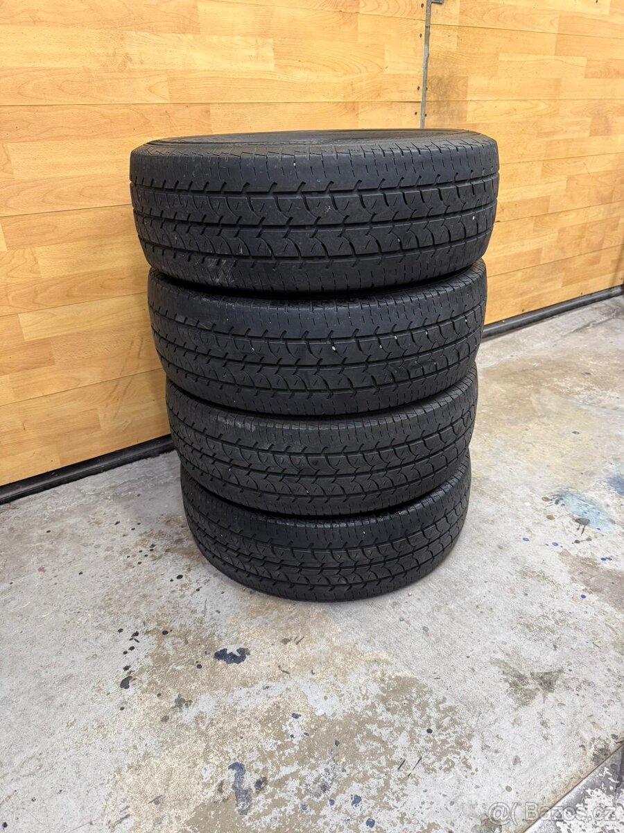 Letní pneu 205/65/16C