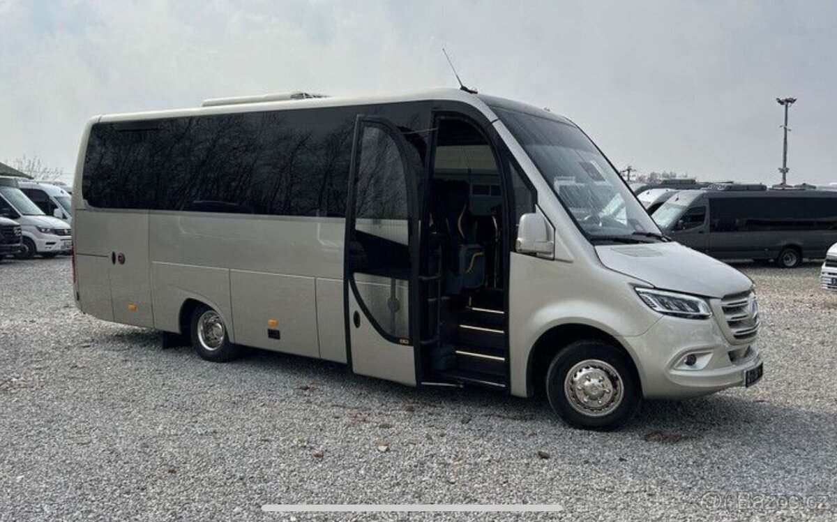 Mercedes M519, 31 miest, novy