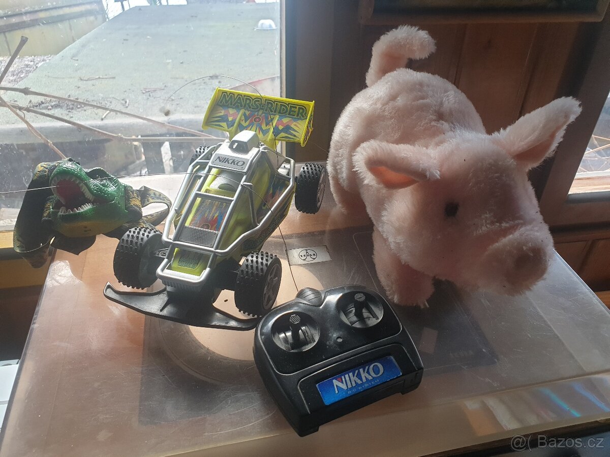 Dinosaur - svítilna, prase, autíčko dálka