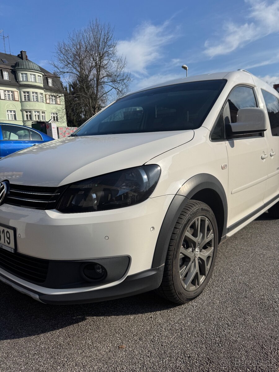 VW Caddy Cross