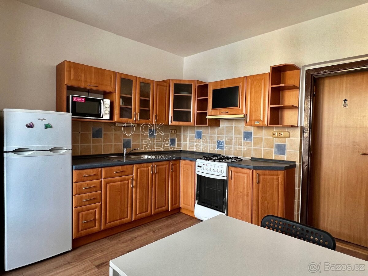 Prodej bytu 3+1 s komorou, balkón, 68 m2 Ostrava - Poruba