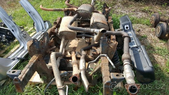 výfuk nissan navara D40 DILY PRAHA