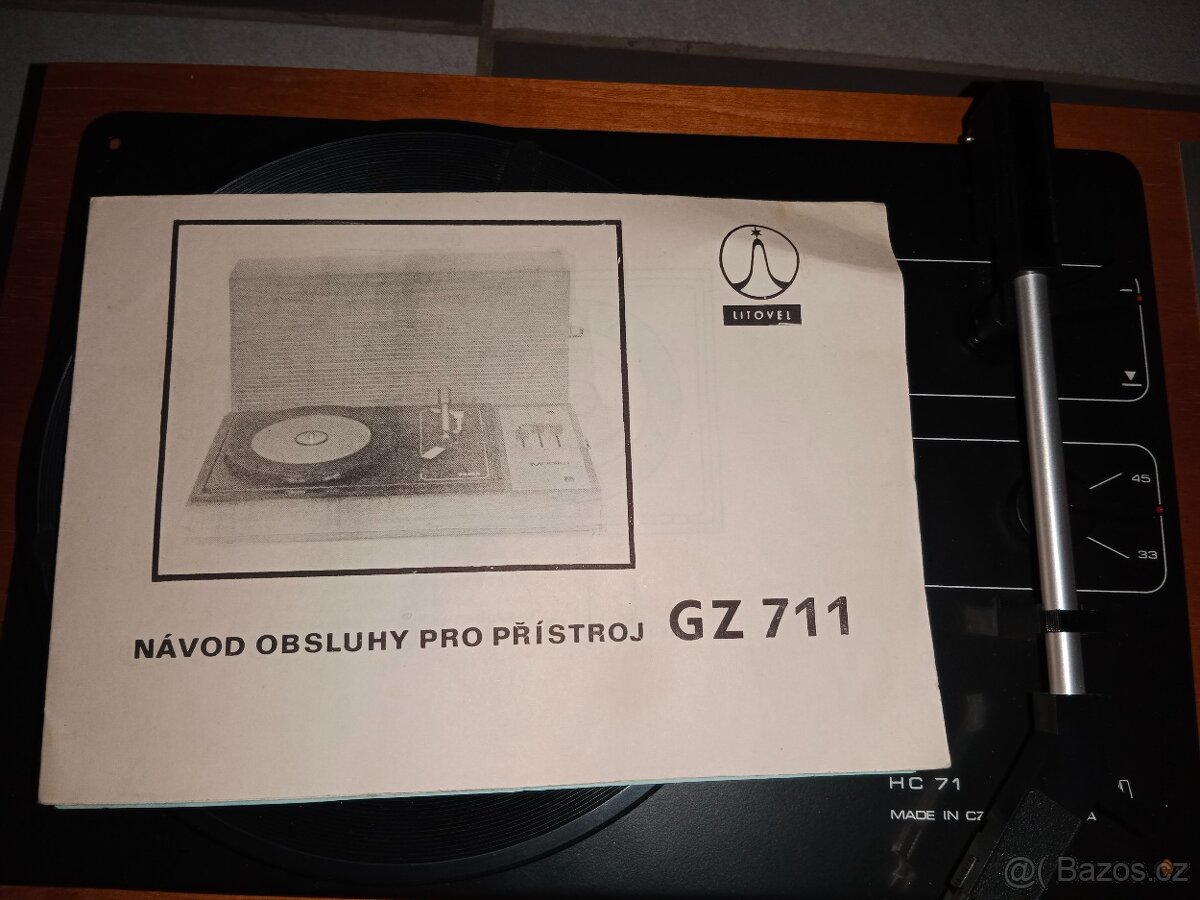 Gramofon Tesla Retro NOVÝ
