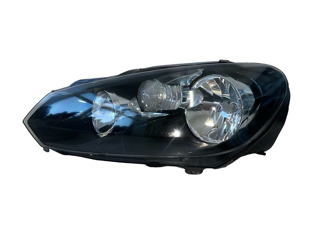 Levý halogen světlo 5K1941005L HELLA VW Golf 6 2010