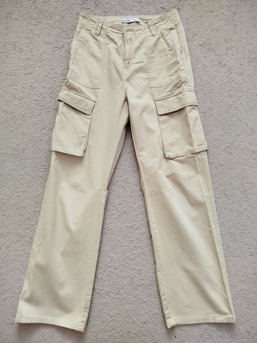 Kalhoty zn.Bershka vel.36 ( béžové )