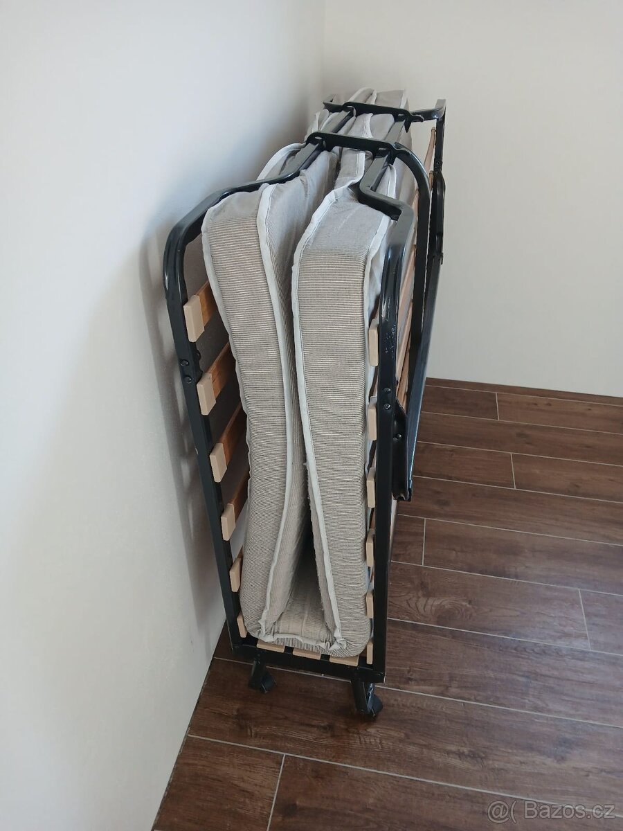 Rozkládací postel