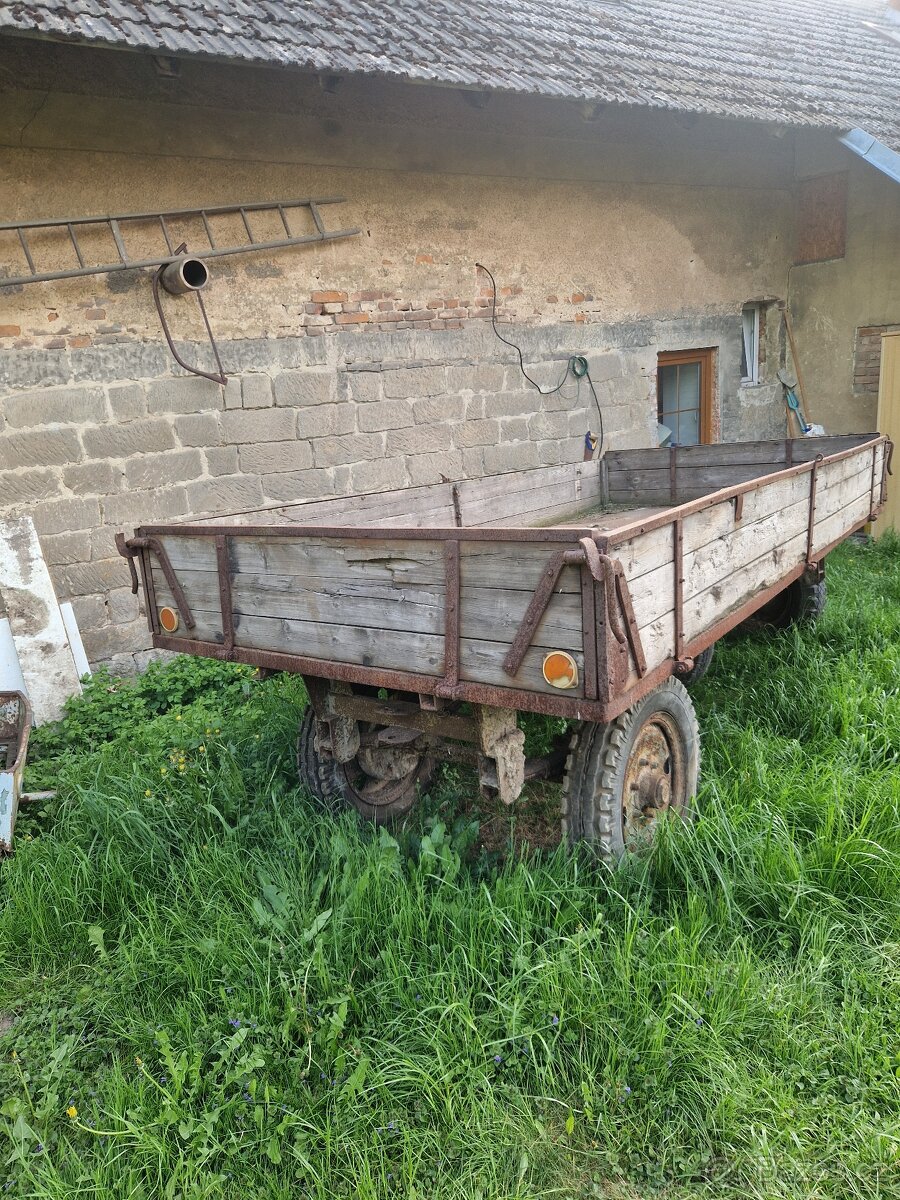 Prodám vůz za koně, traktor