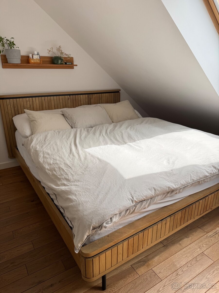 KAVE Home postel