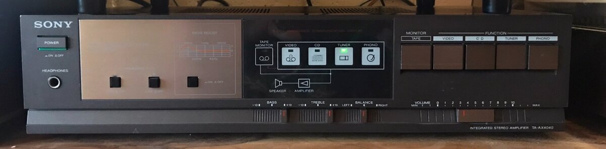 SONY ZESILOVAČ TA-AX4040 (ROK 1985)