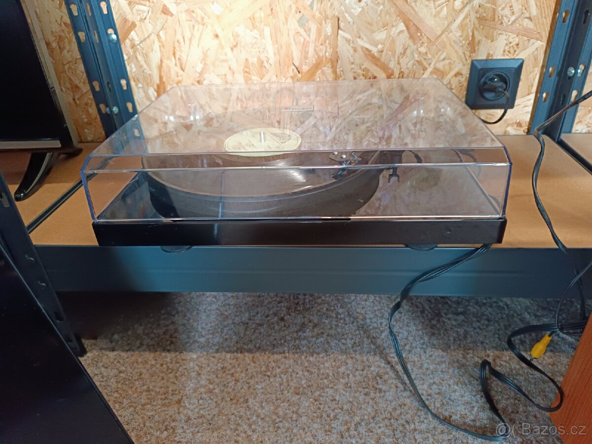 Gramofon Pro-ject