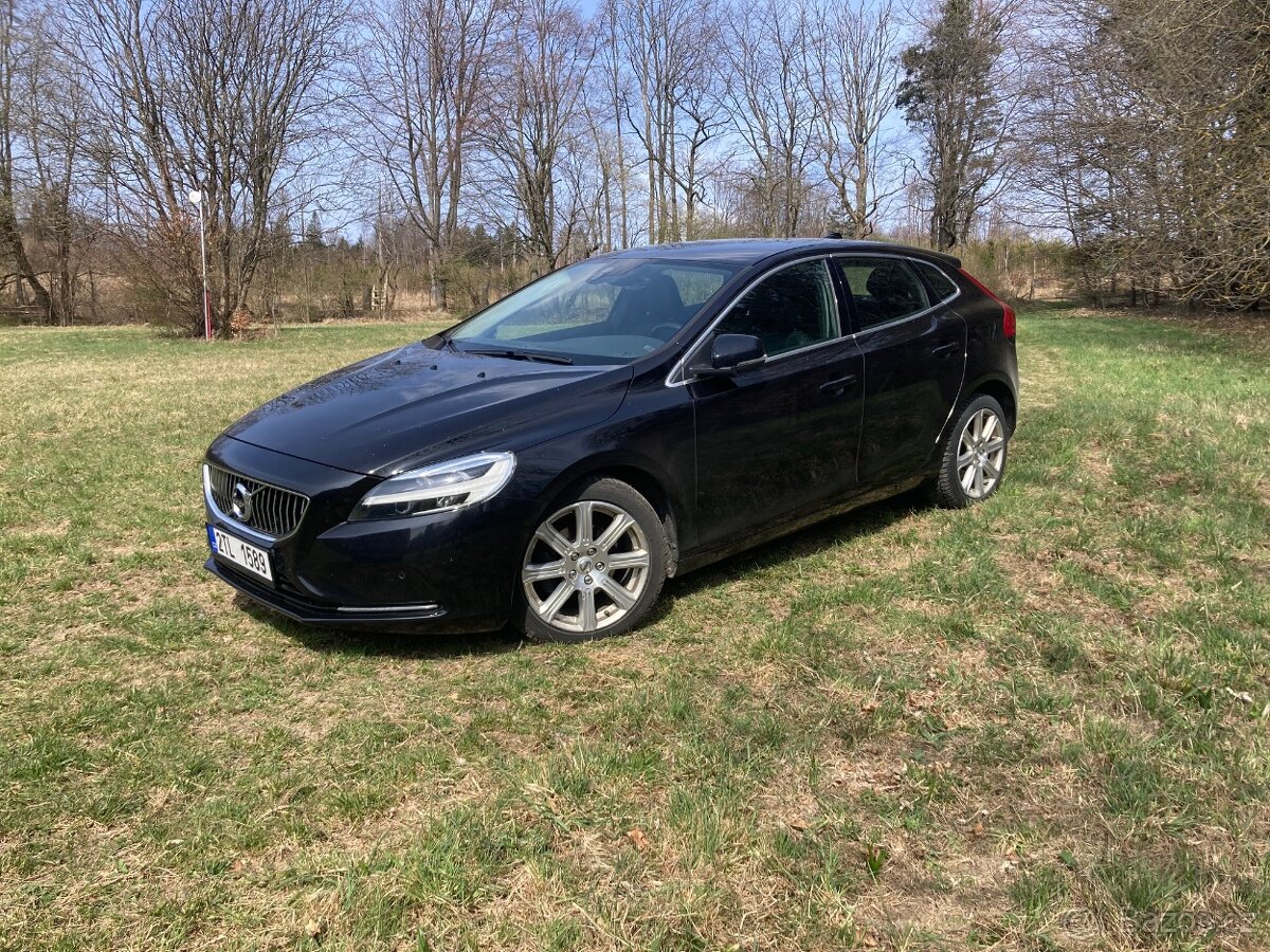 Volvo V40, 2018, 170tis km, kůže, TOP