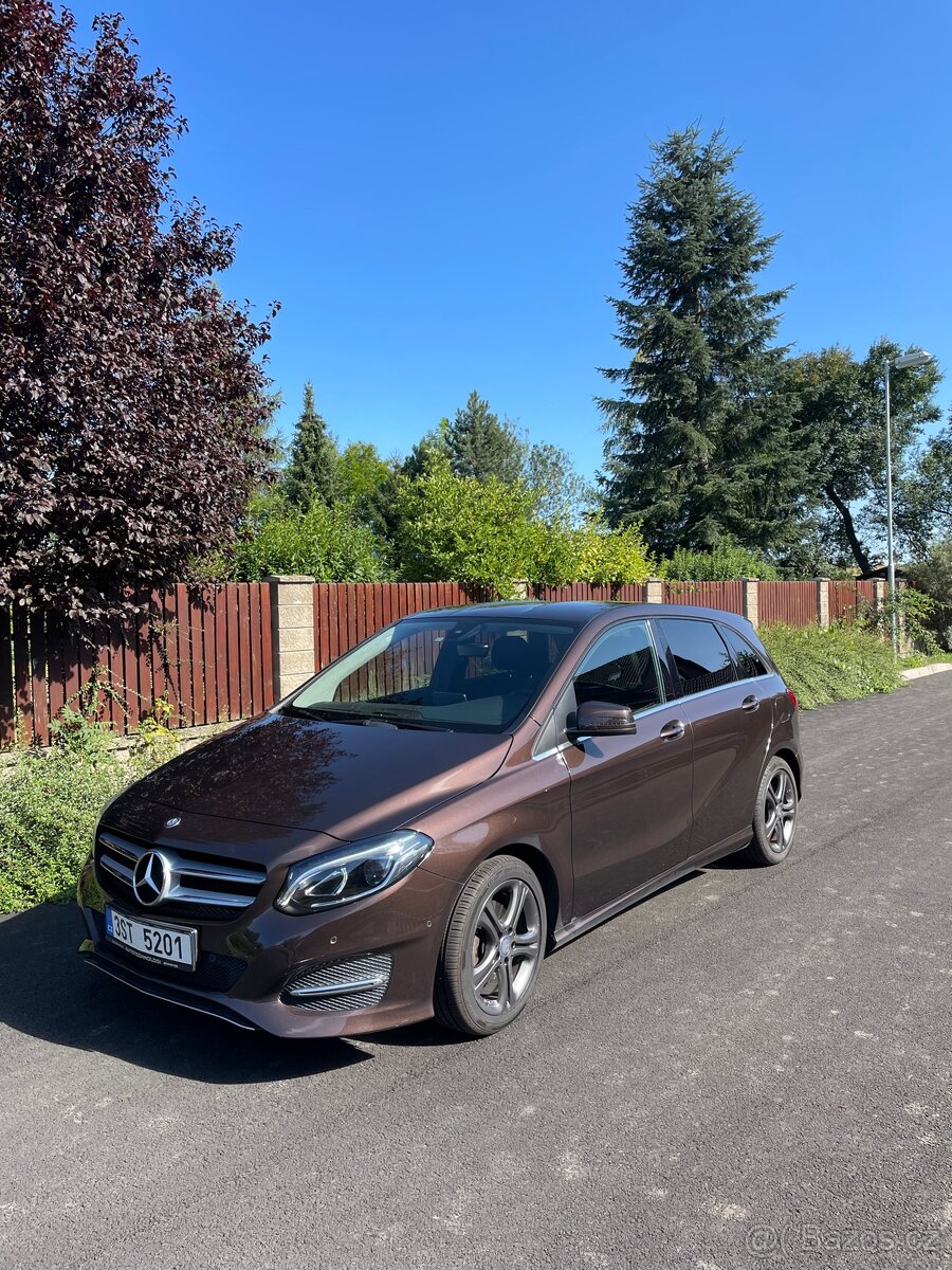 Mercedes-Benz B200 4Matic