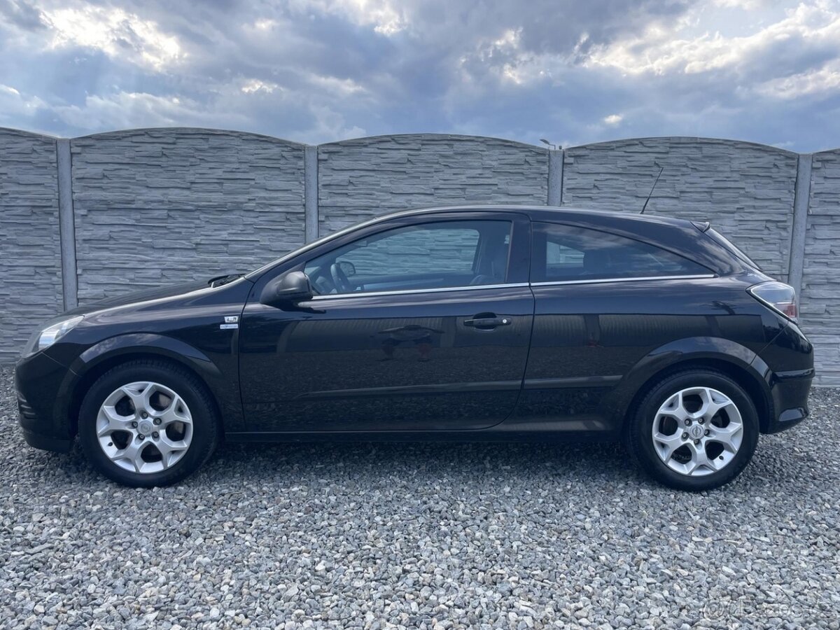 Opel Astra 1.9CTD-i 150PS GTC REZERVACE