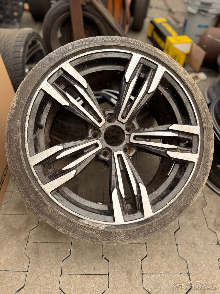 Sada kol 5x130 R19