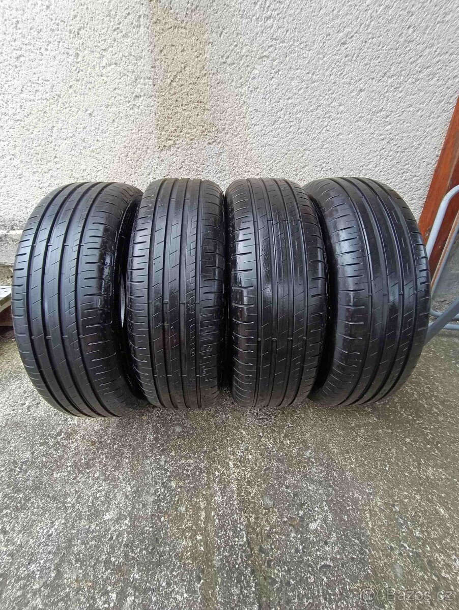 205/60 R16 Goodyear EfficientGrip Performance