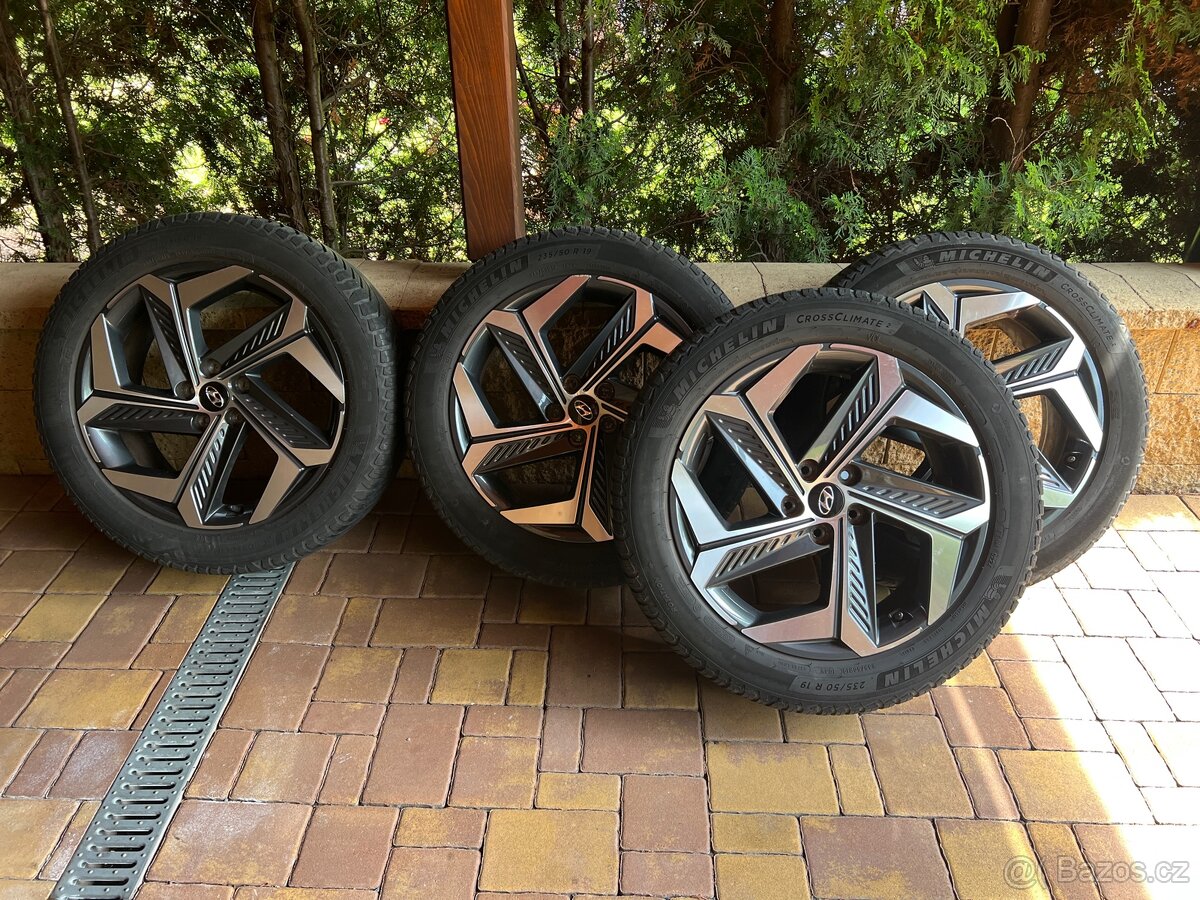Hyundai Tucson IV alu kola R19